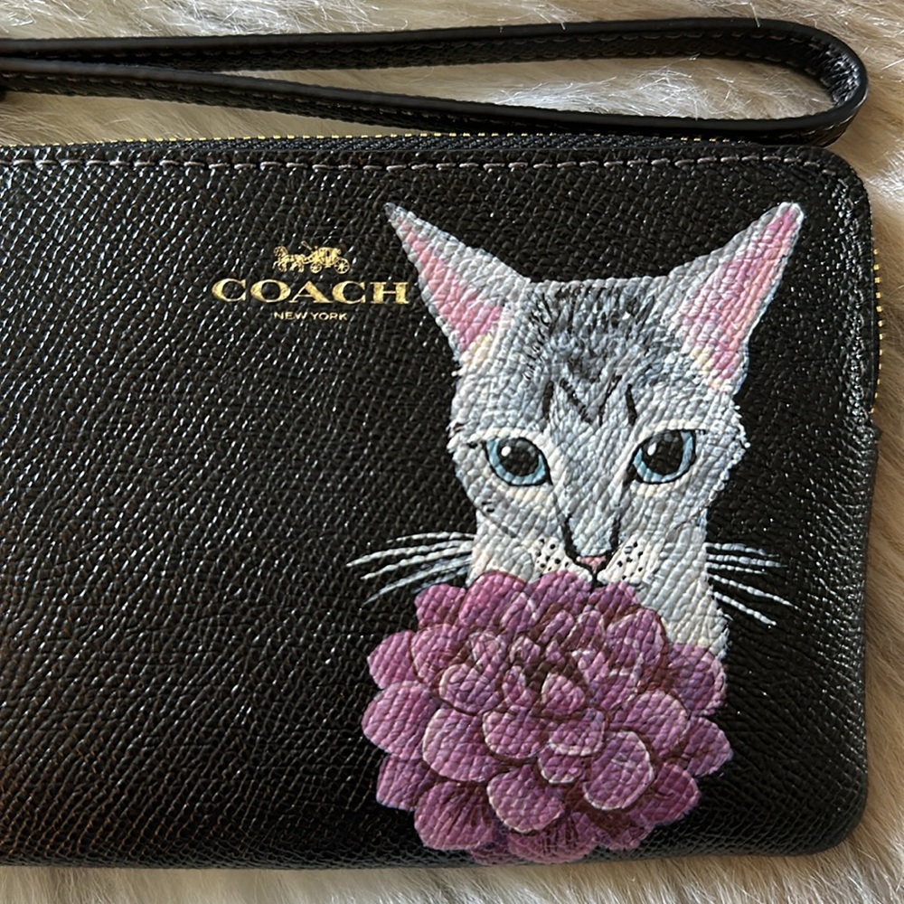 COACH | Corner Zip Wristlet with Hand Painted Grey Tabby Cat